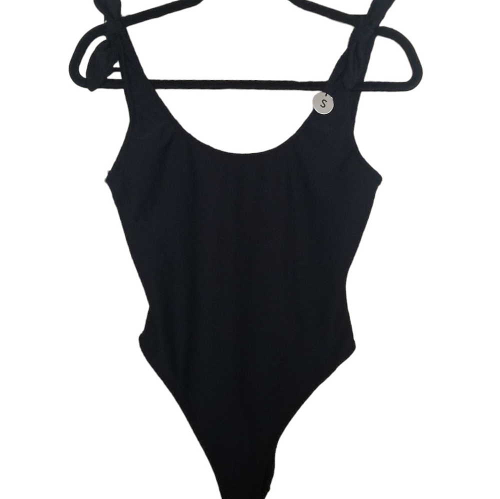 NWT Forever 21 Women's Black Scoop Neck Low Scoop Back One Piece Bathing…